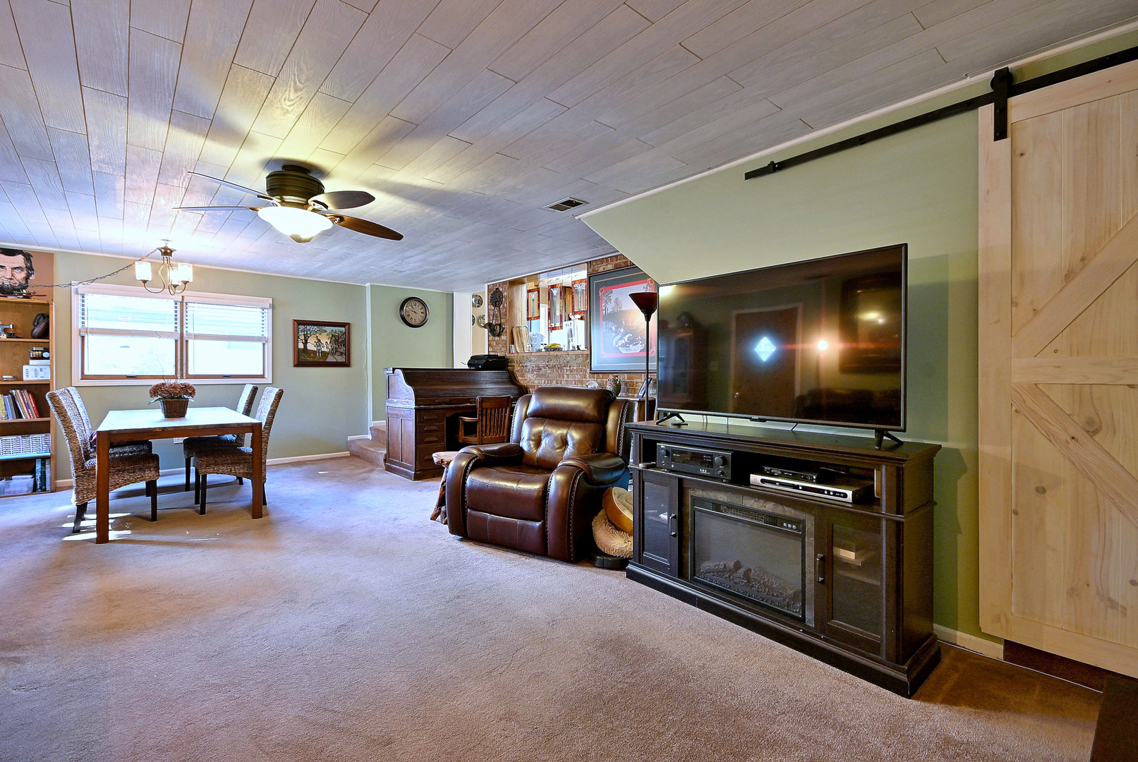 2407 Forest View Avenue Property Photo 14