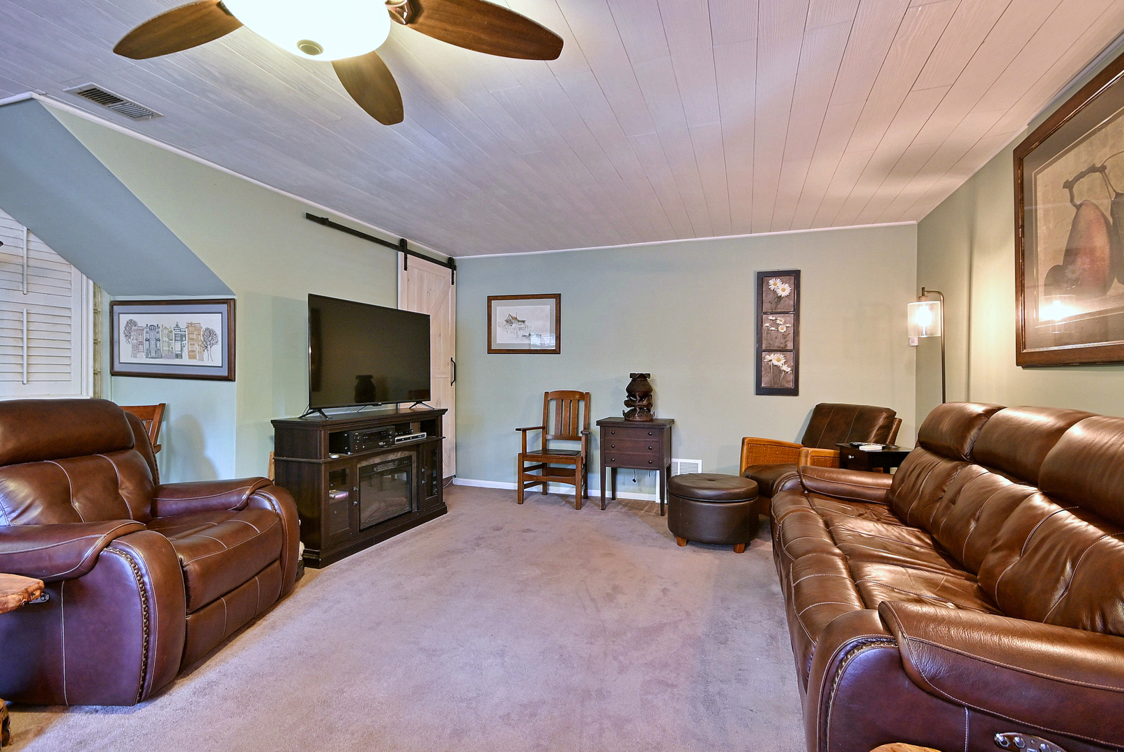 2407 Forest View Avenue Property Photo 15