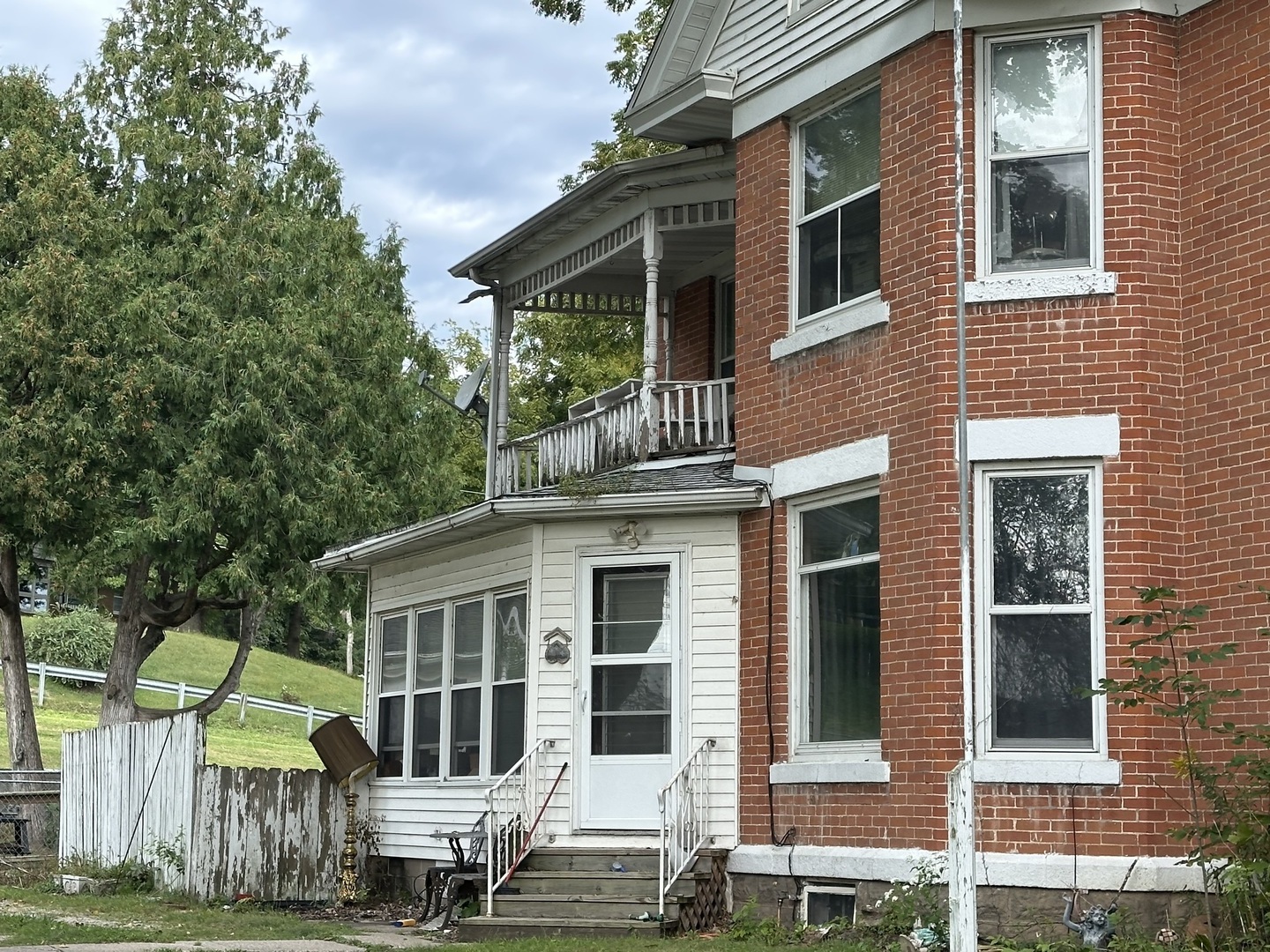 1520 Chicago Avenue Property Photo 9