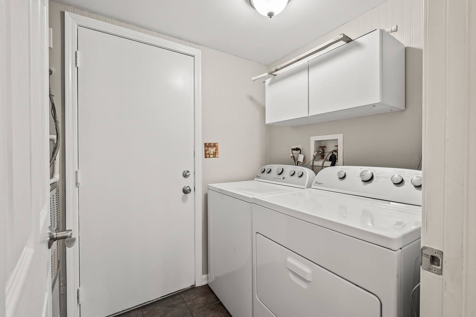7918 Knottingham Circle B Property Photo 11