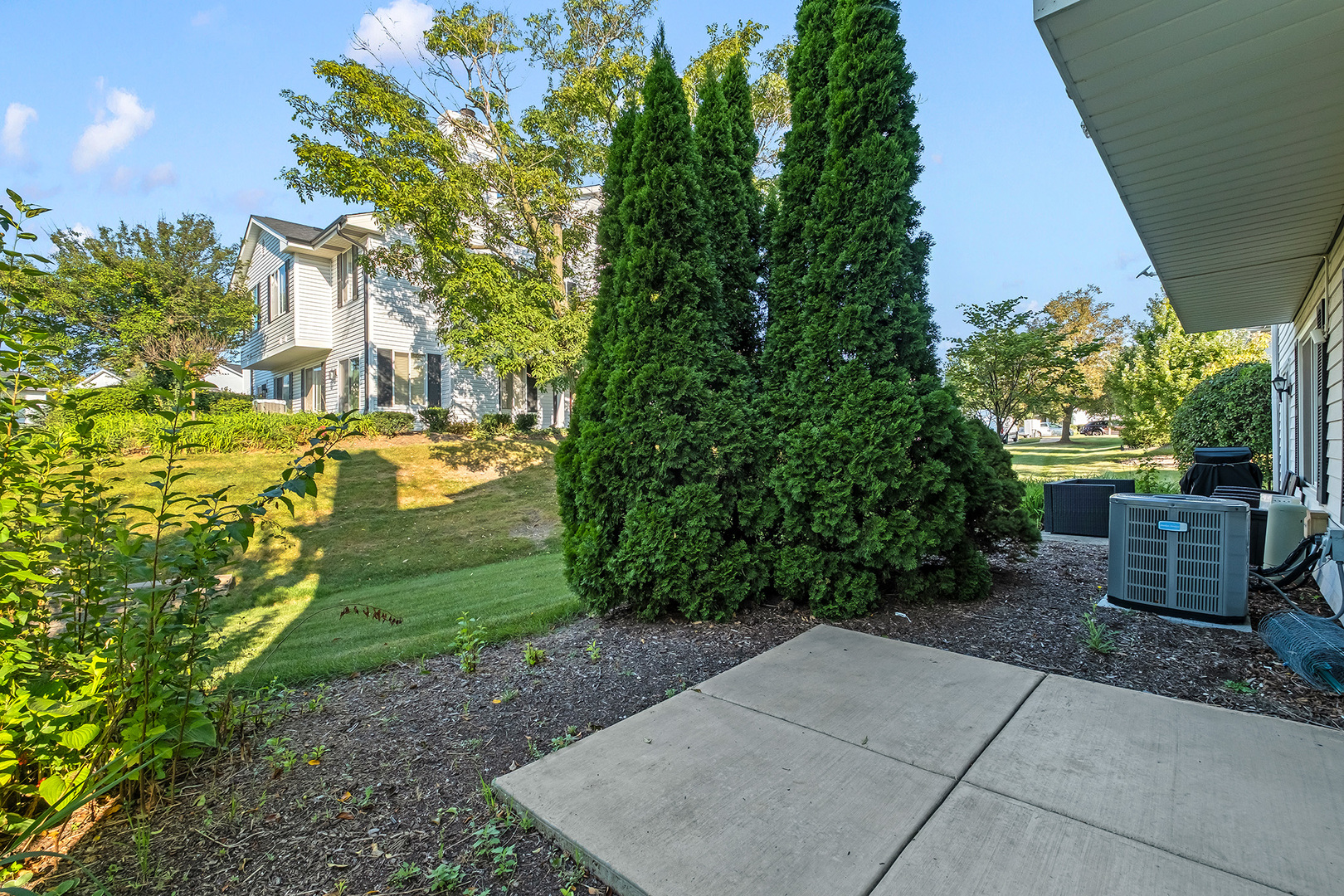 7918 Knottingham Circle B Property Photo 22