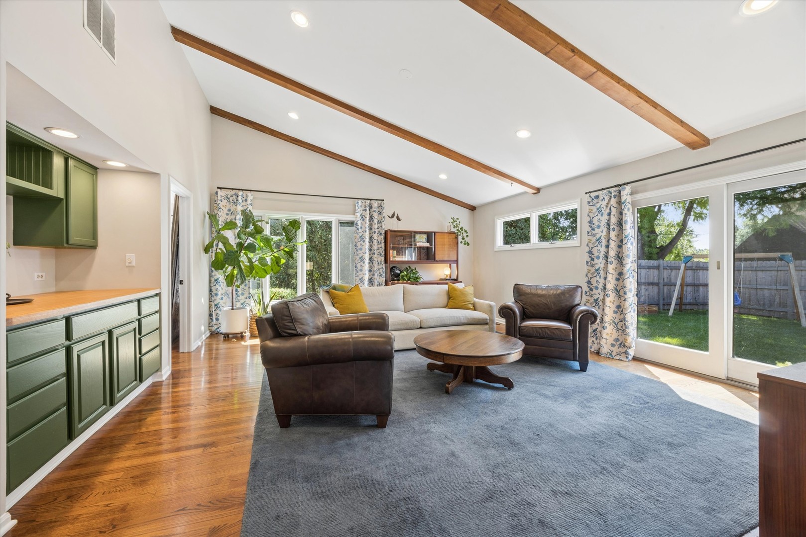 17 Golf Avenue Property Photo 6
