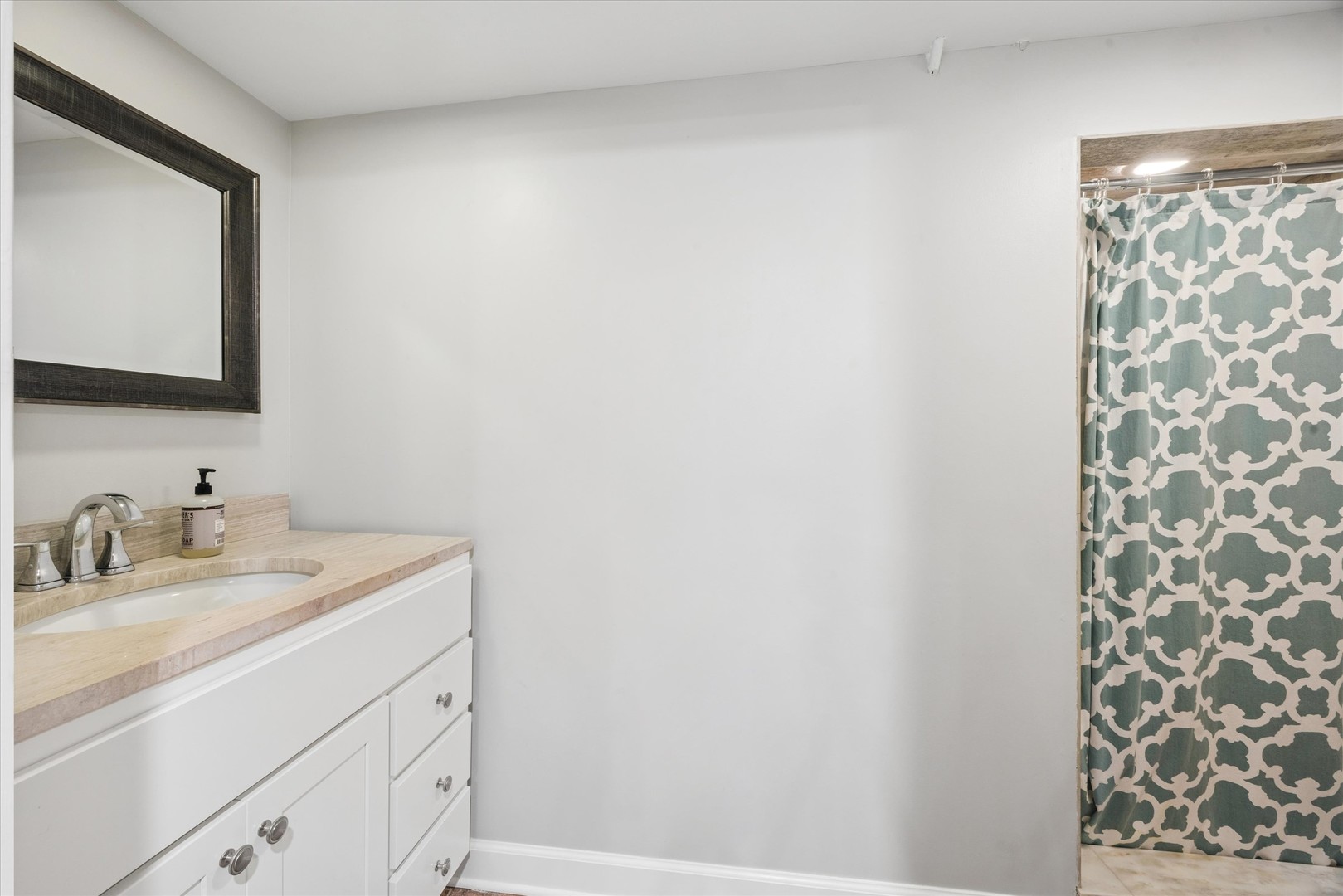 17 Golf Avenue Property Photo 21