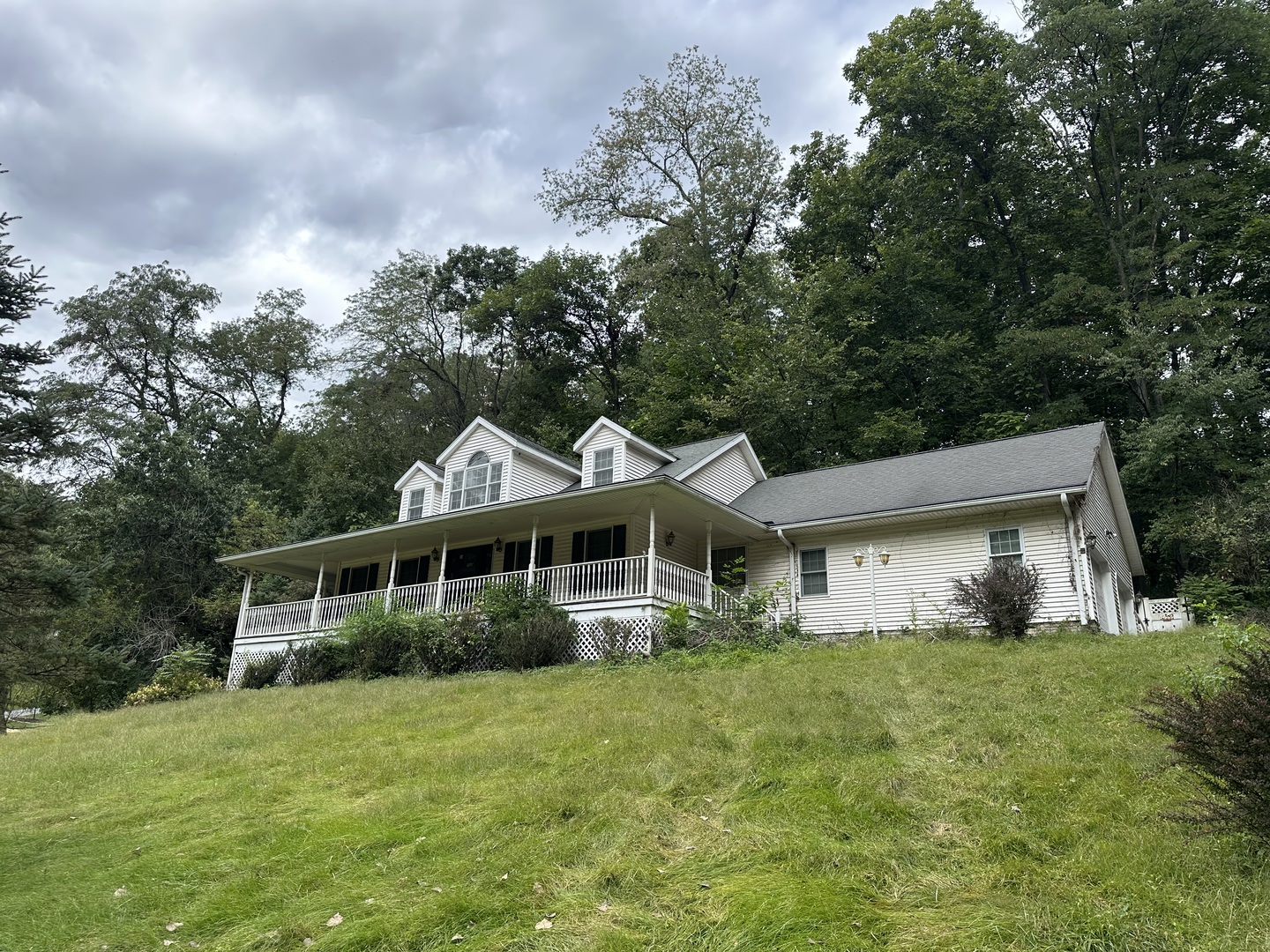 102 Hidden Valley Court Property Photo 1