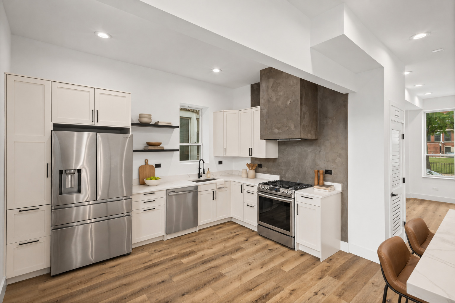 707 S Tripp Avenue Property Photo 12