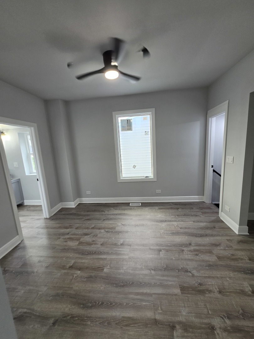20 N 6th Avenue Property Photo 8