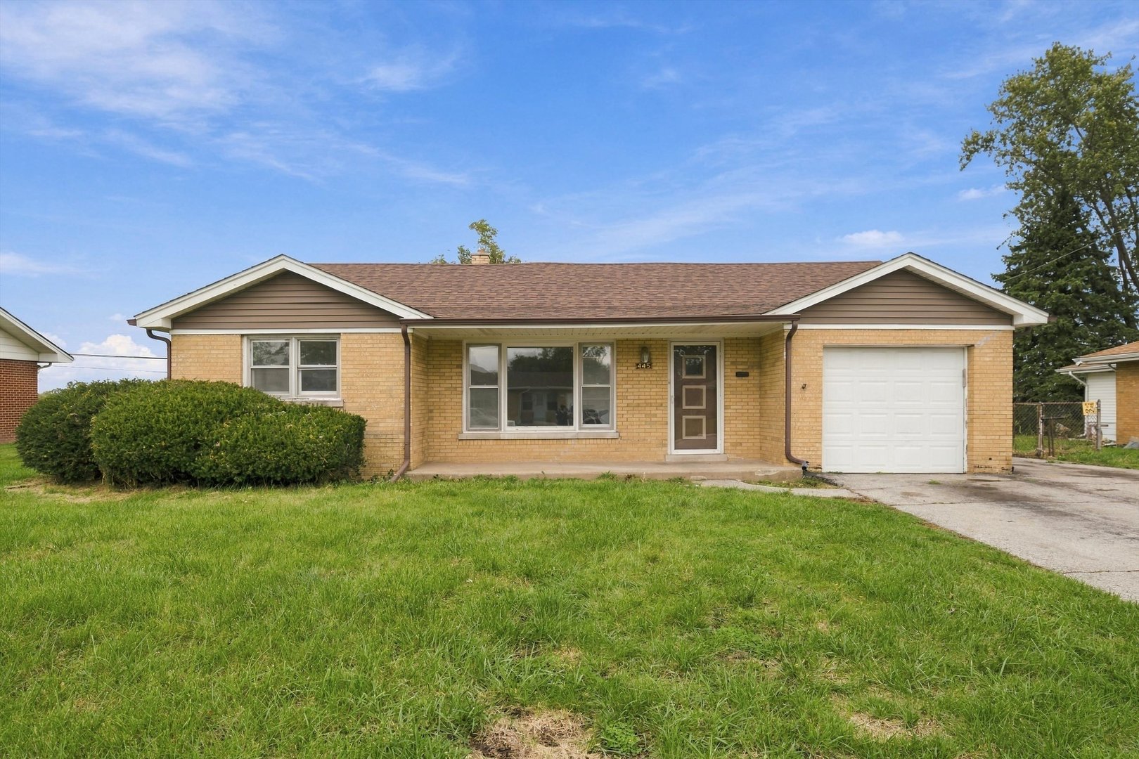 445 8th Street Property Photo 1