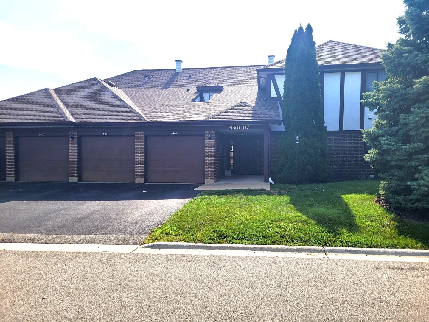 9303 Montgomery Drive 154 Property Photo 1