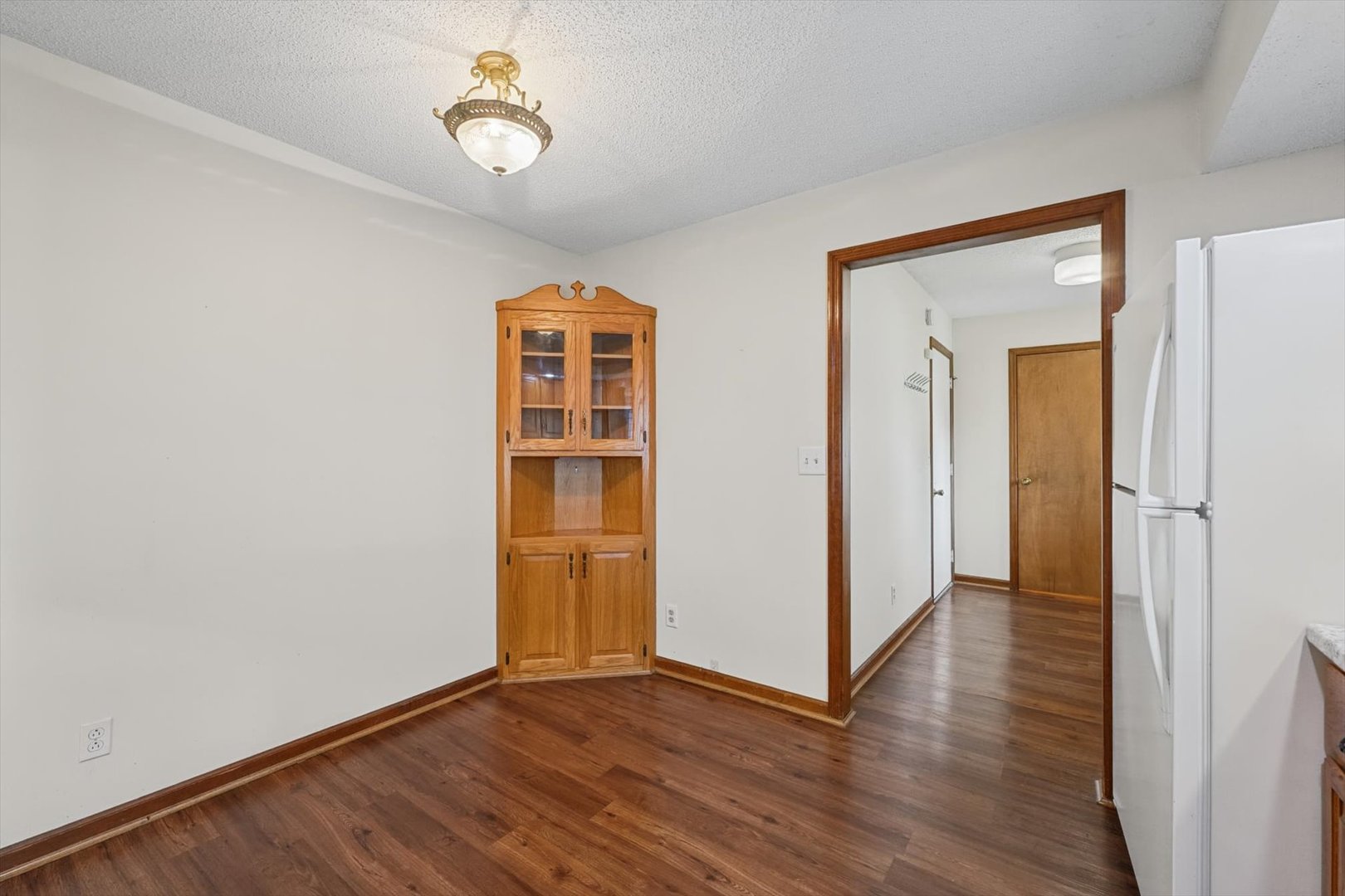 105 S Howard Street Property Photo 18
