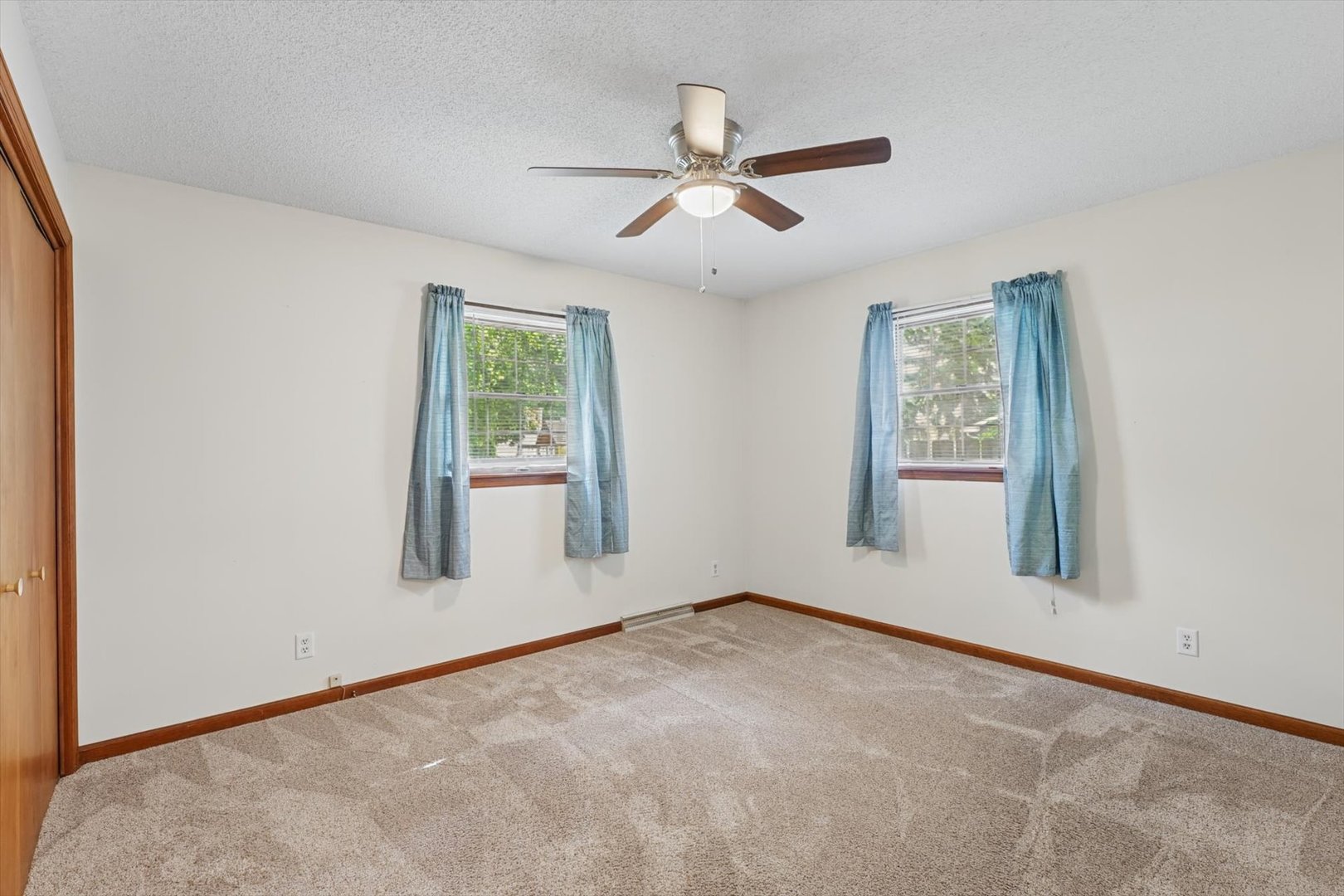 105 S Howard Street Property Photo 20