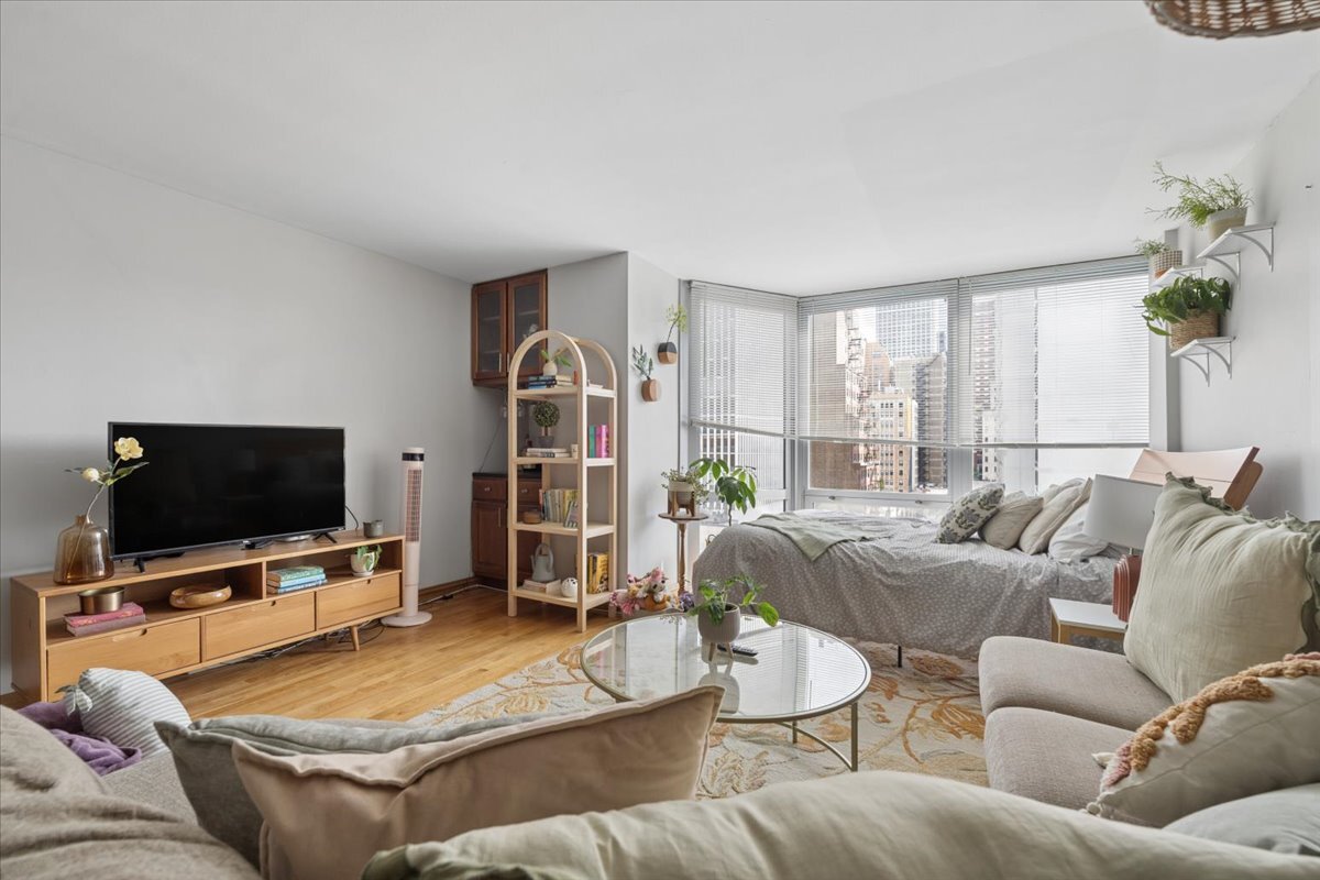21 W Goethe Street 8h Property Photo 5