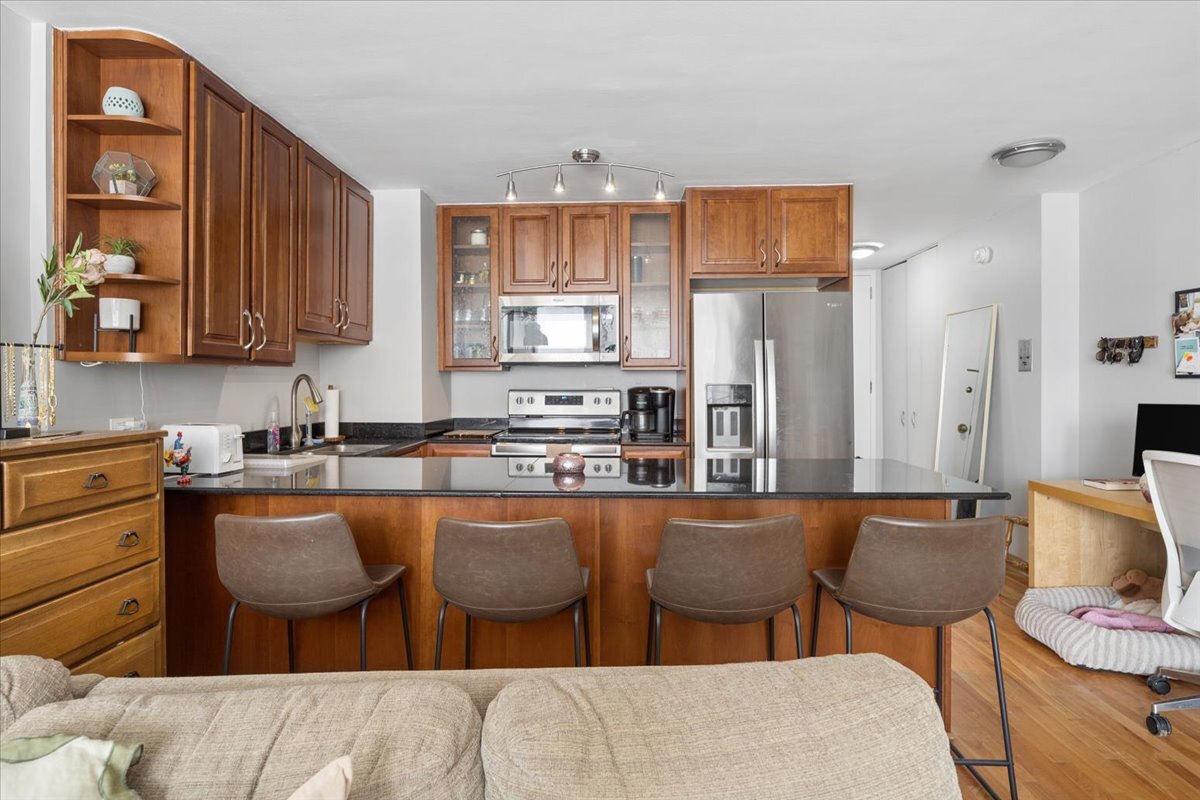 21 W Goethe Street 8h Property Photo 8