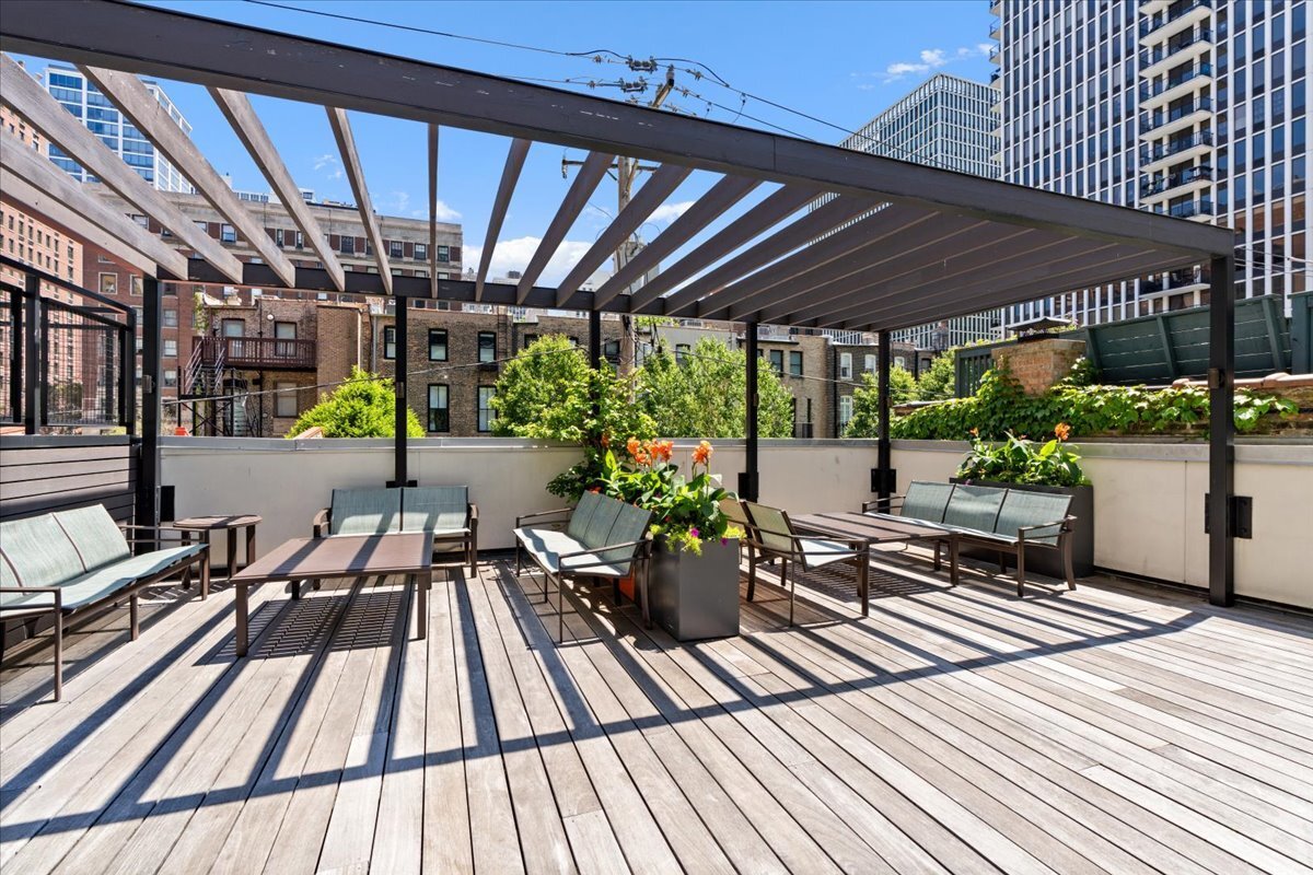 21 W Goethe Street 8h Property Photo 15
