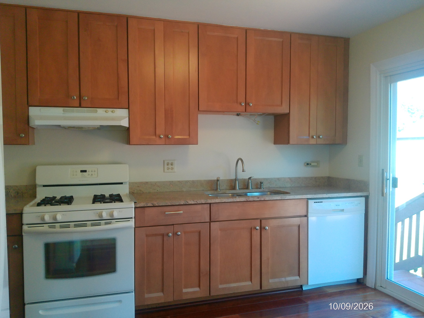 291 Hill Avenue Property Photo 3