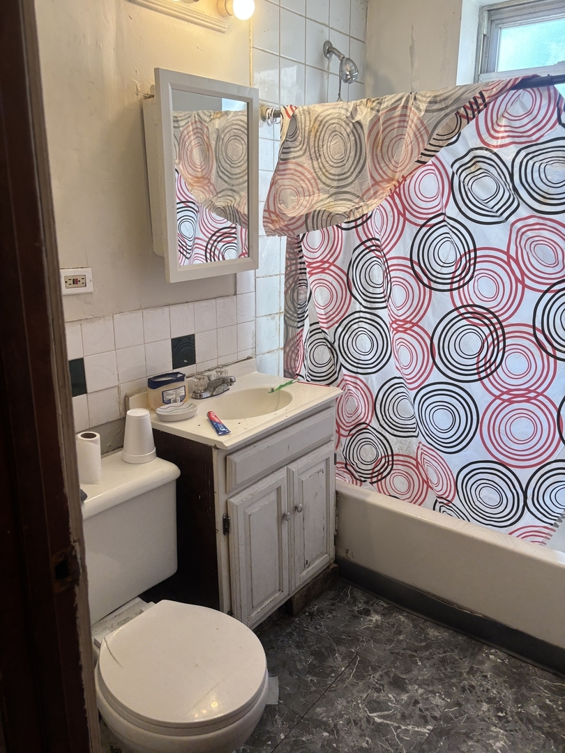 1307 S Lawndale Avenue Property Photo 12