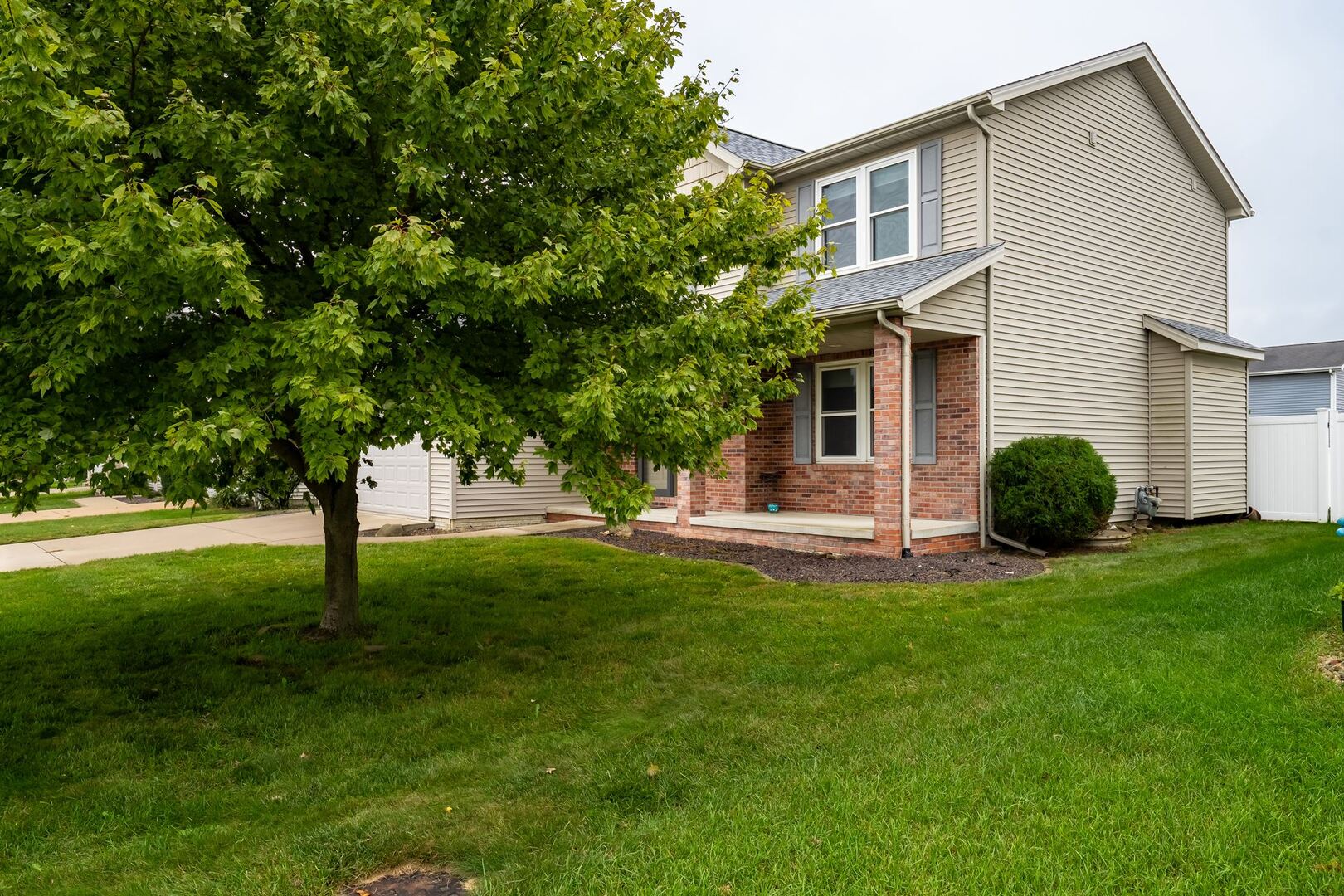 2961 Three Eagles Street Property Photo 3