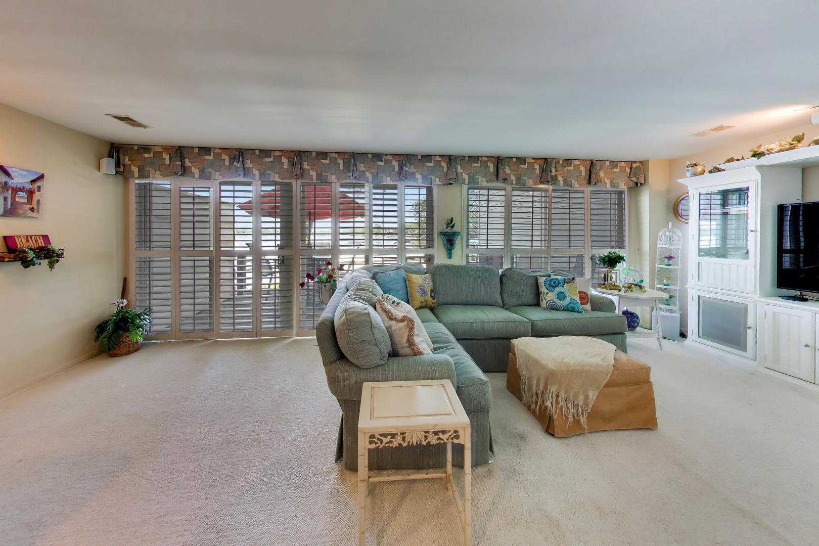 26443 N Ridge Court Property Photo 41