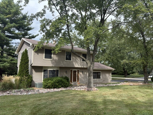 9718 Knolltop Road Property Photo 1