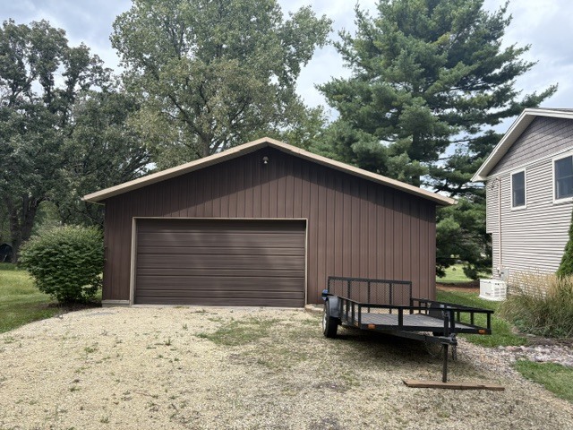 9718 Knolltop Road Property Photo 2