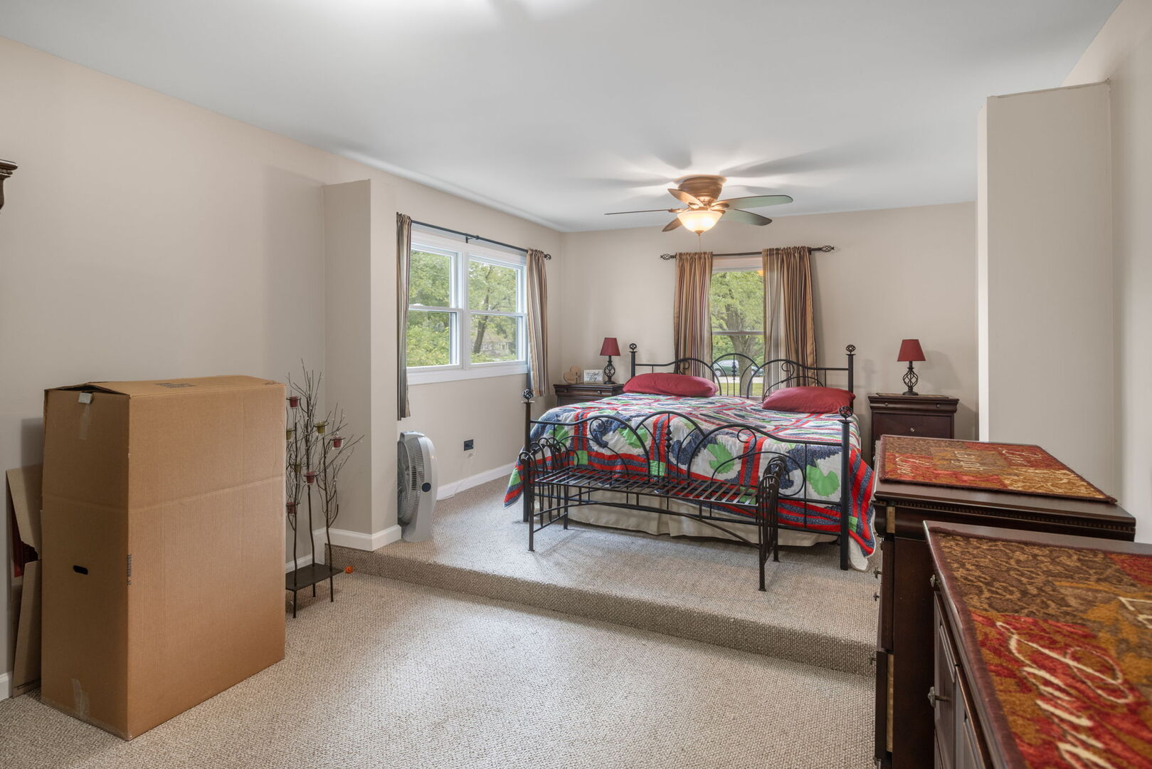 9718 Knolltop Road Property Photo 13