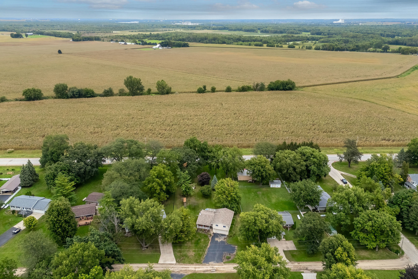 1809 Pineo Grove Lane Property Photo 4