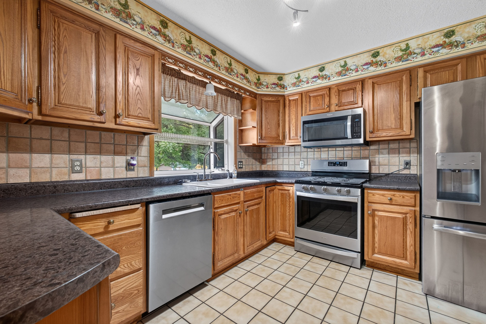 1809 Pineo Grove Lane Property Photo 21