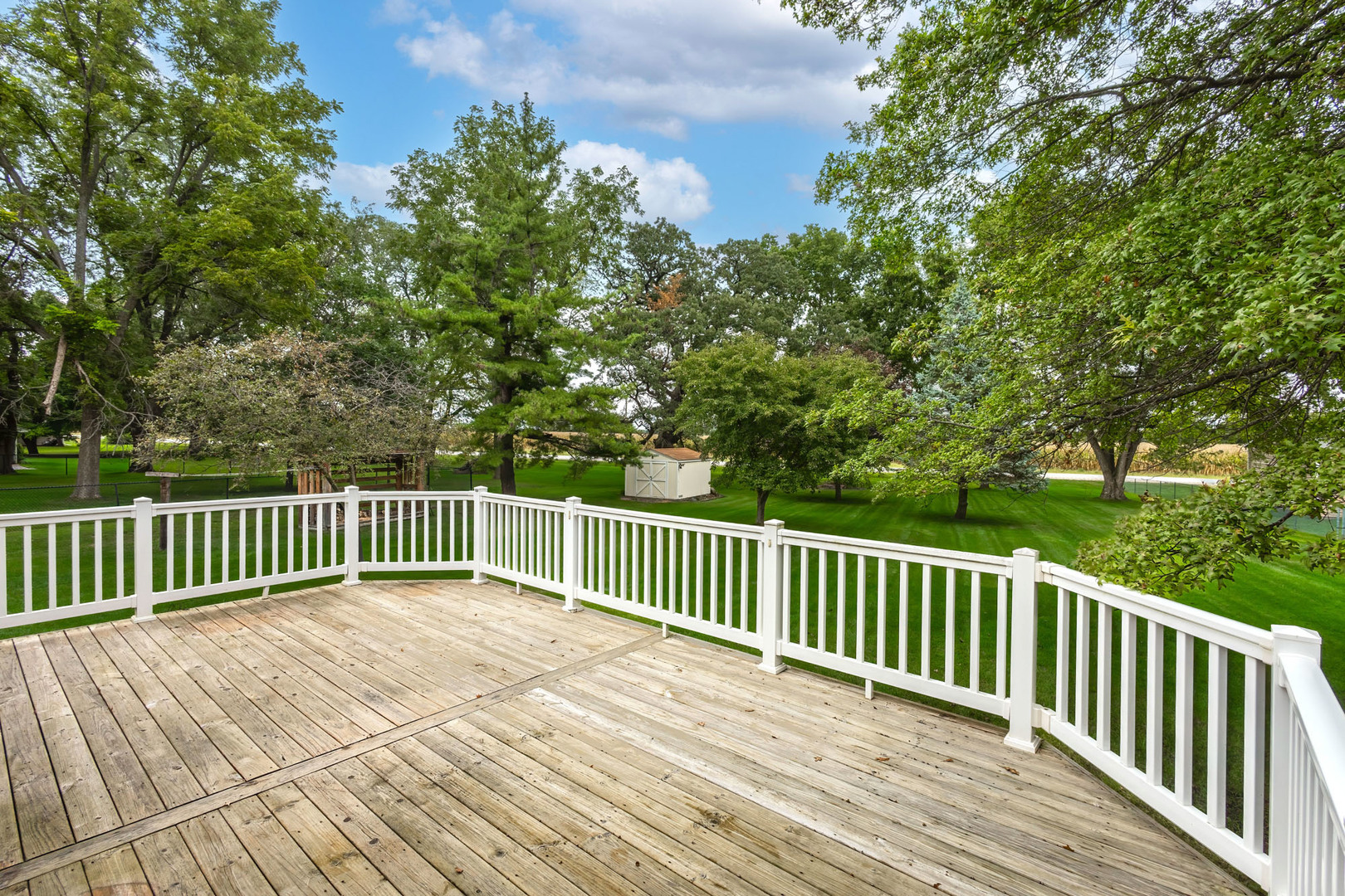 1809 Pineo Grove Lane Property Photo 40