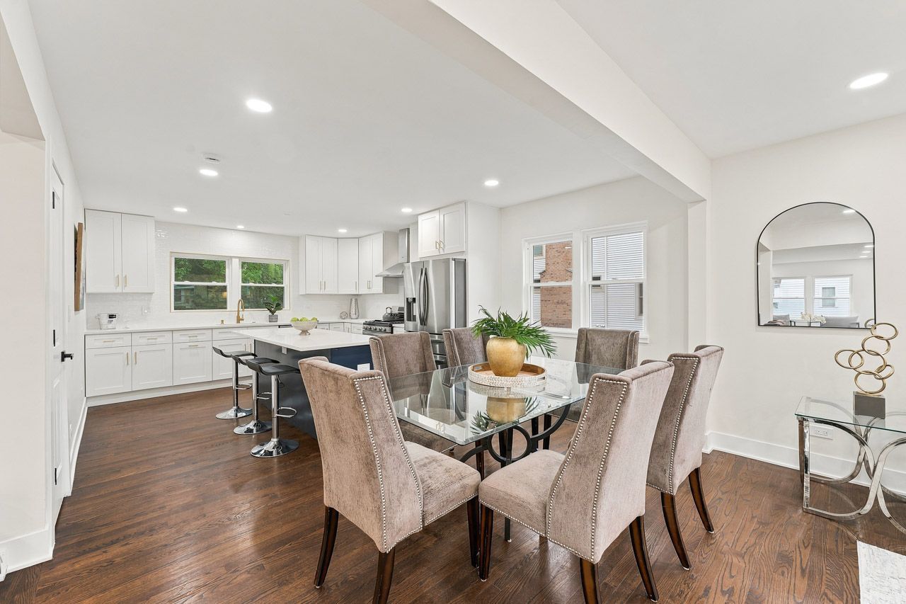 15w105 Harrison Street Property Photo 11