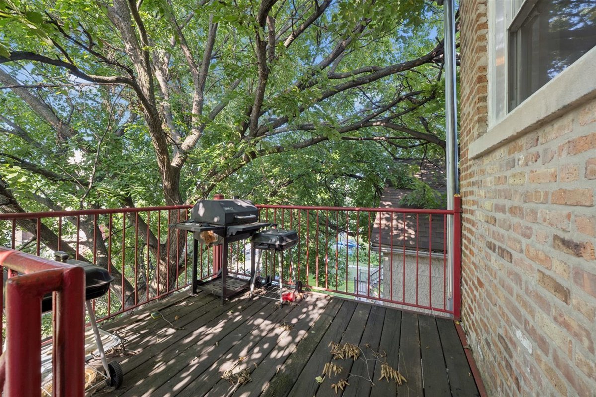 3128 W Warren Boulevard Property Photo 11