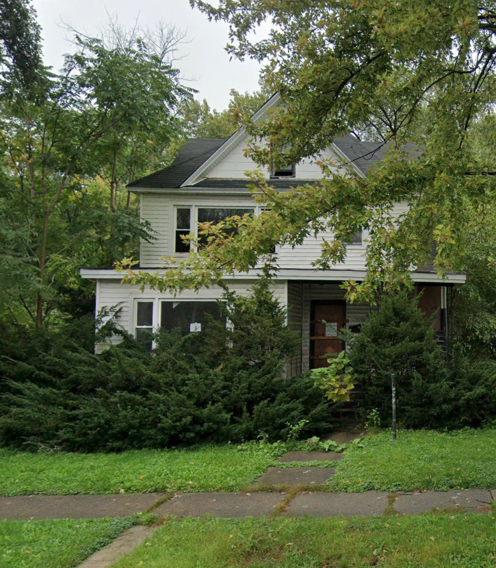 15524 Lexington Avenue Property Photo 1