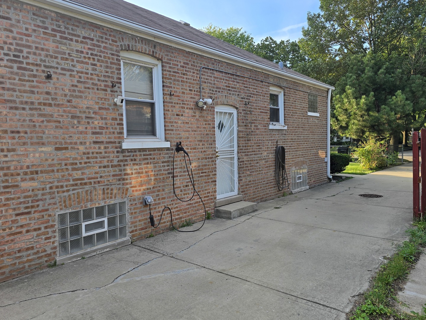 731 W 129th Place Property Photo 2