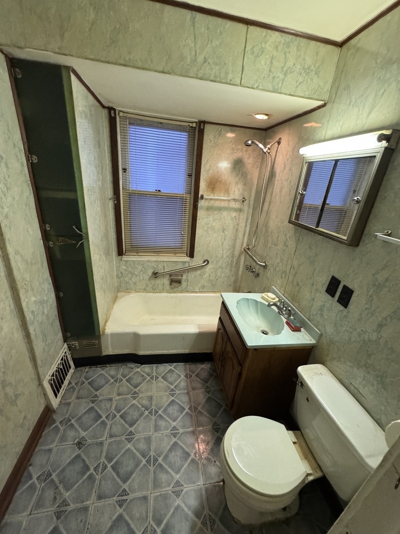 4934 W Iowa Street Property Photo 15