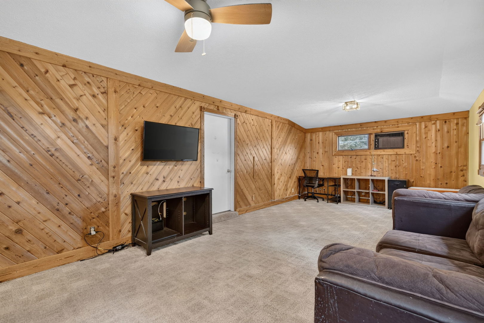 3980 Prairie Lane Property Photo 11