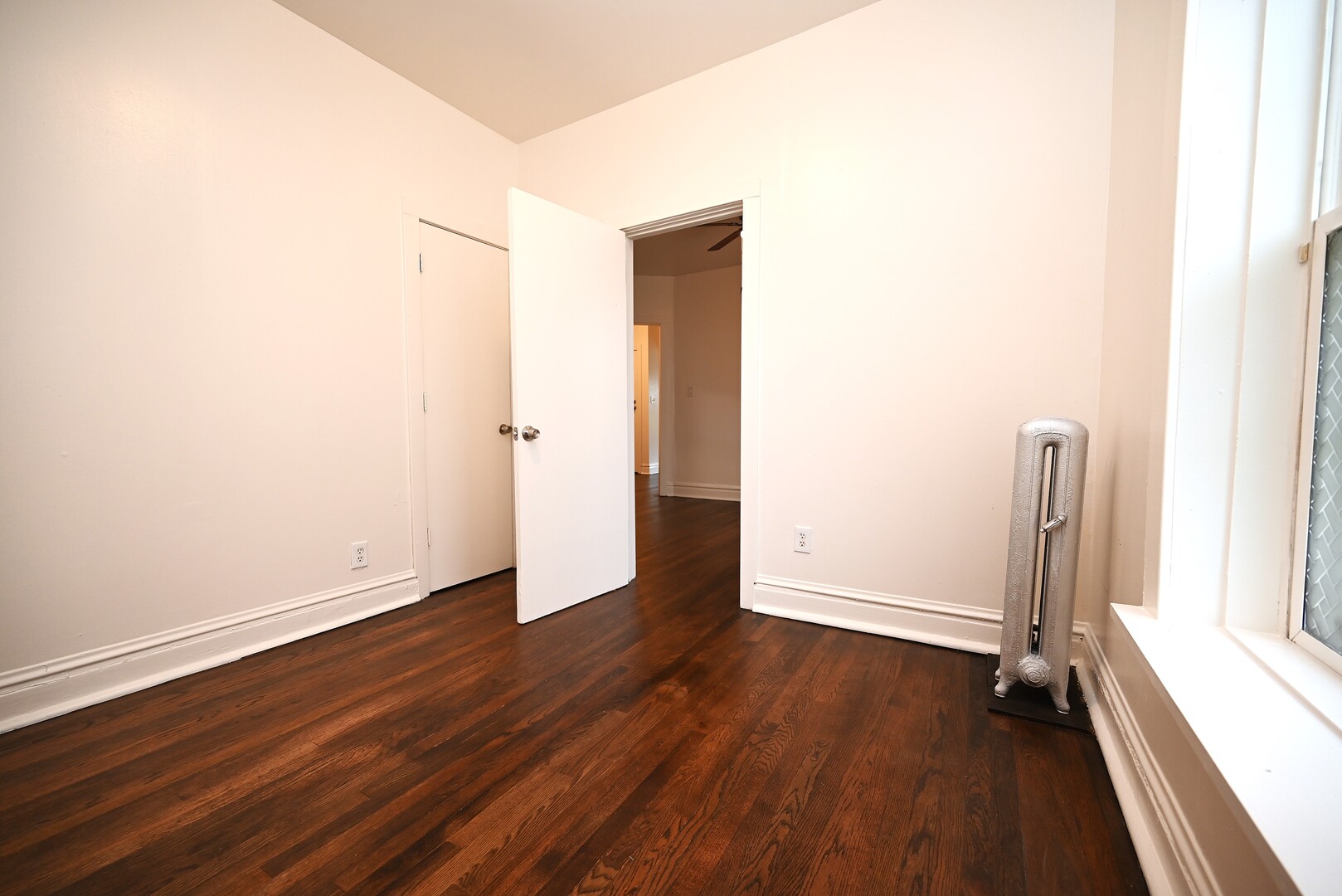 959 E 61st Street 2 Property Photo 15