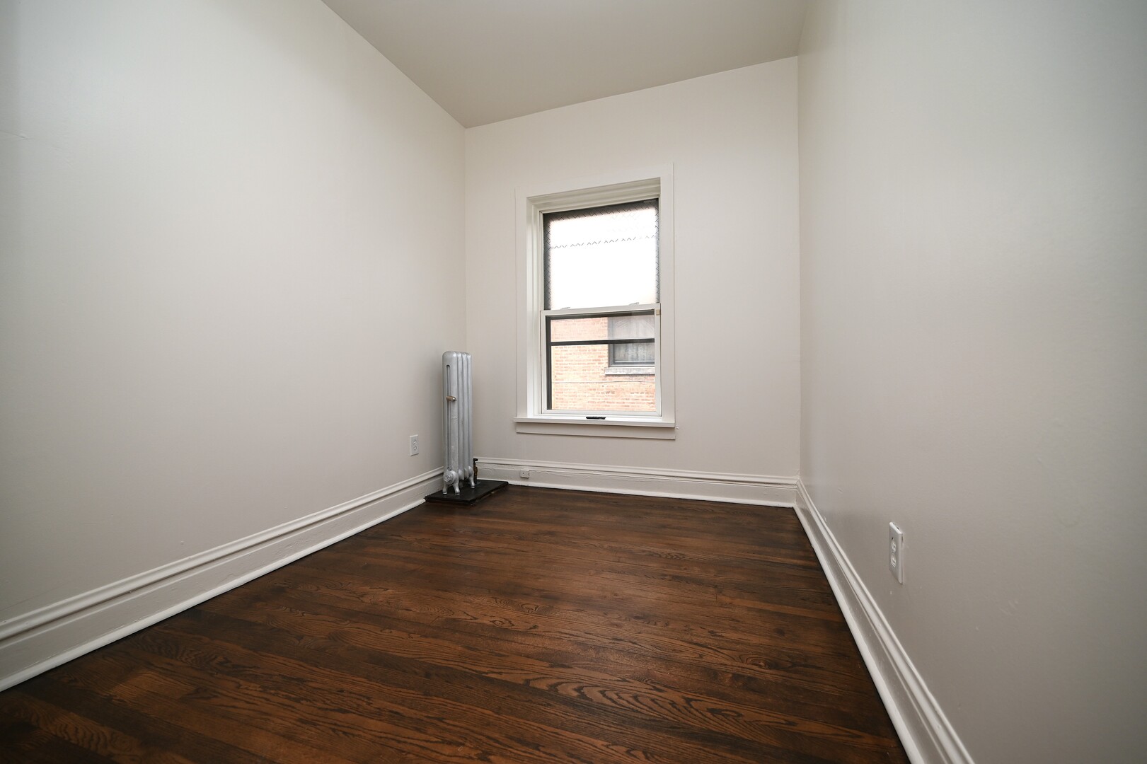 959 E 61st Street 2 Property Photo 16