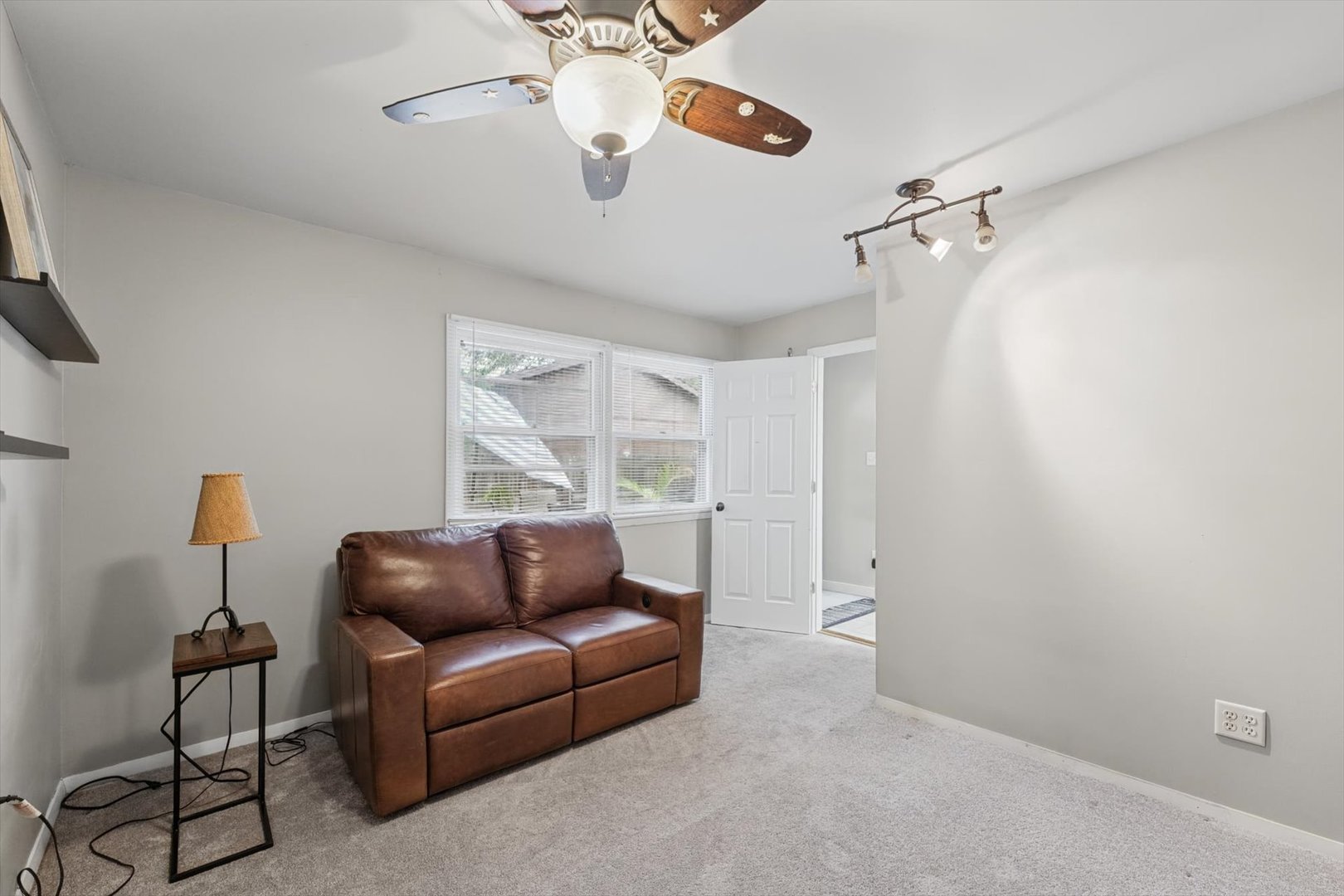 2201 Clover Lane Property Photo 18
