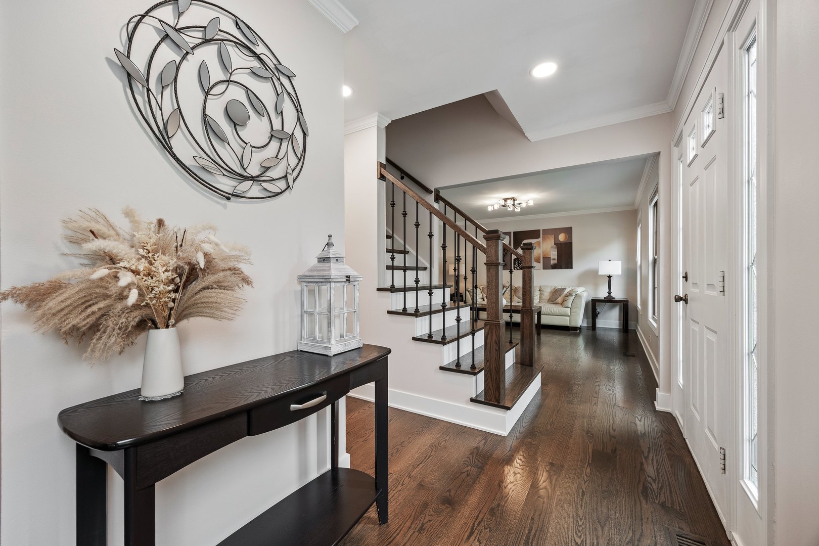 718 Raintree Drive Property Photo 3