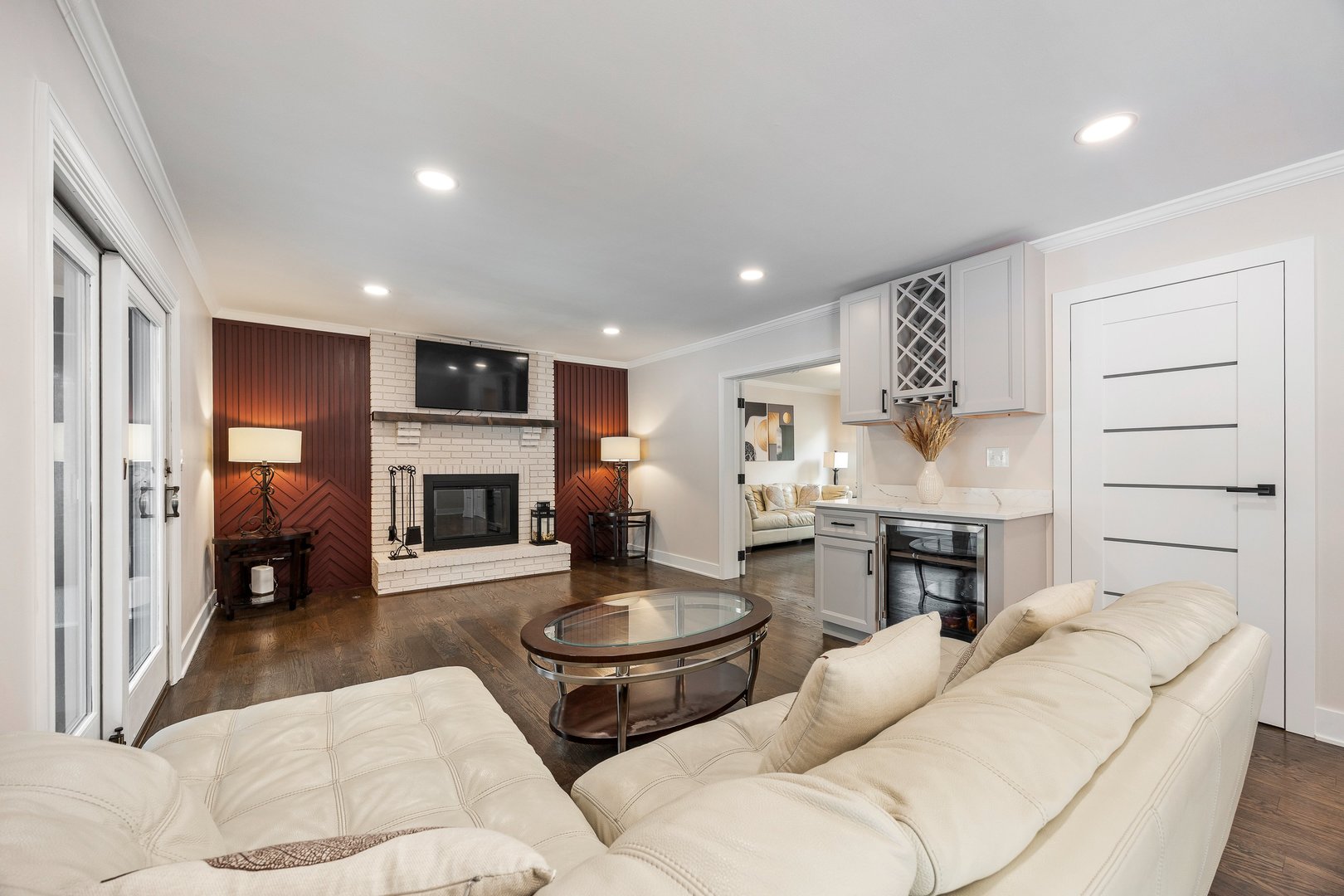 718 Raintree Drive Property Photo 12