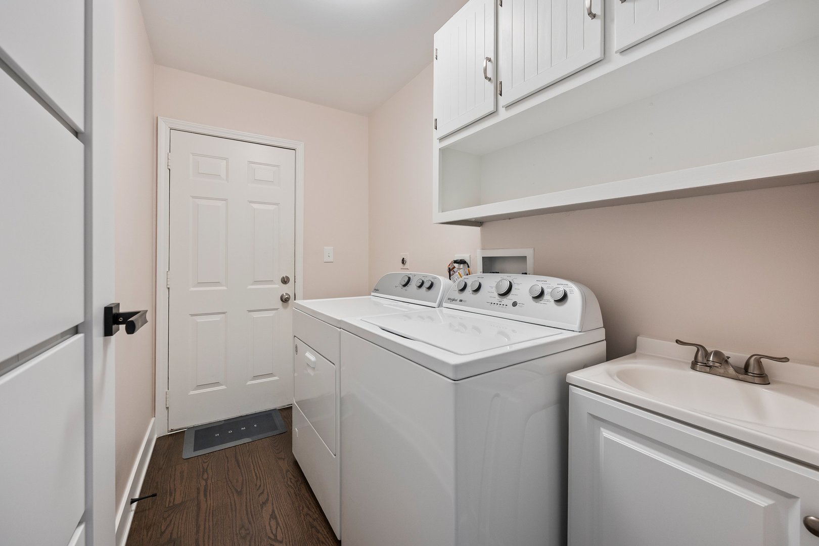 718 Raintree Drive Property Photo 14