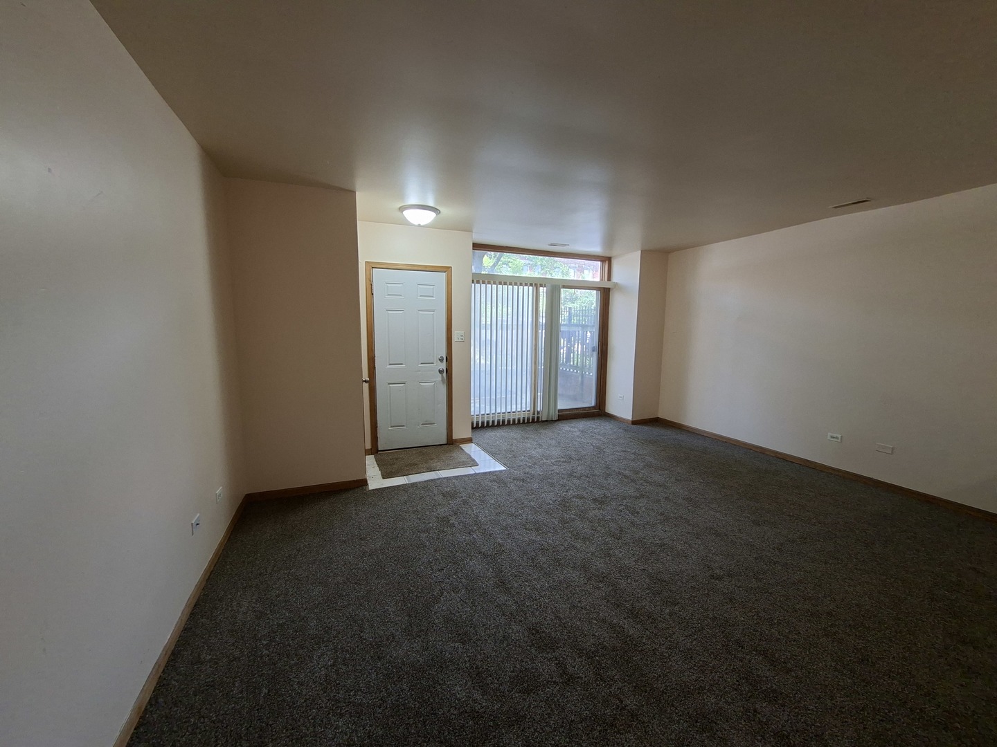 2449 W Lexington Street Property Photo 2