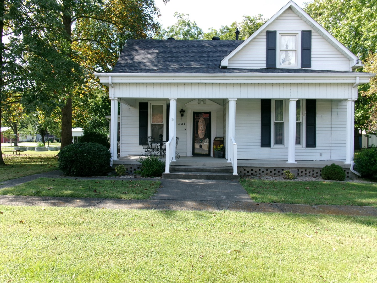 304 South Powell Street Property Photo 1