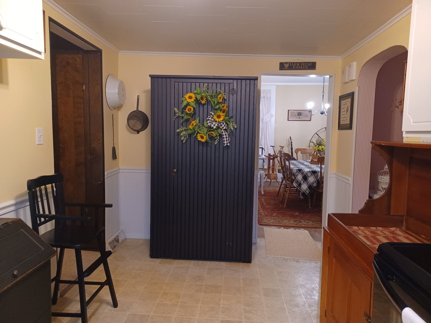 304 South Powell Street Property Photo 6