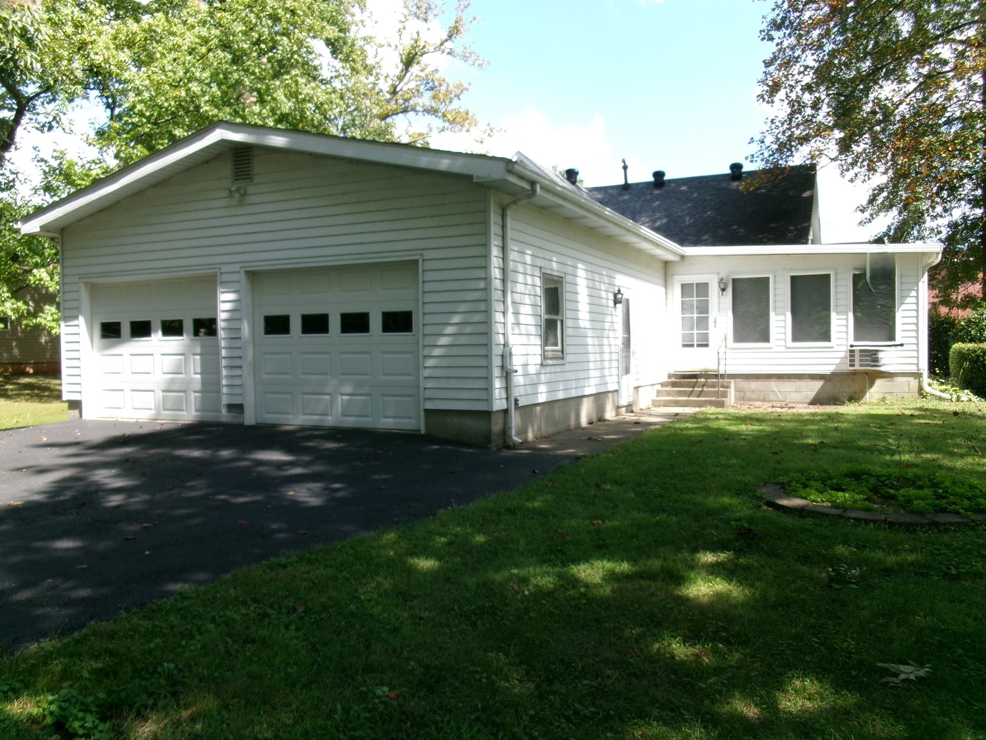 304 South Powell Street Property Photo 26