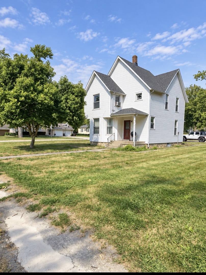 397 W Chebanse Avenue Property Photo 1