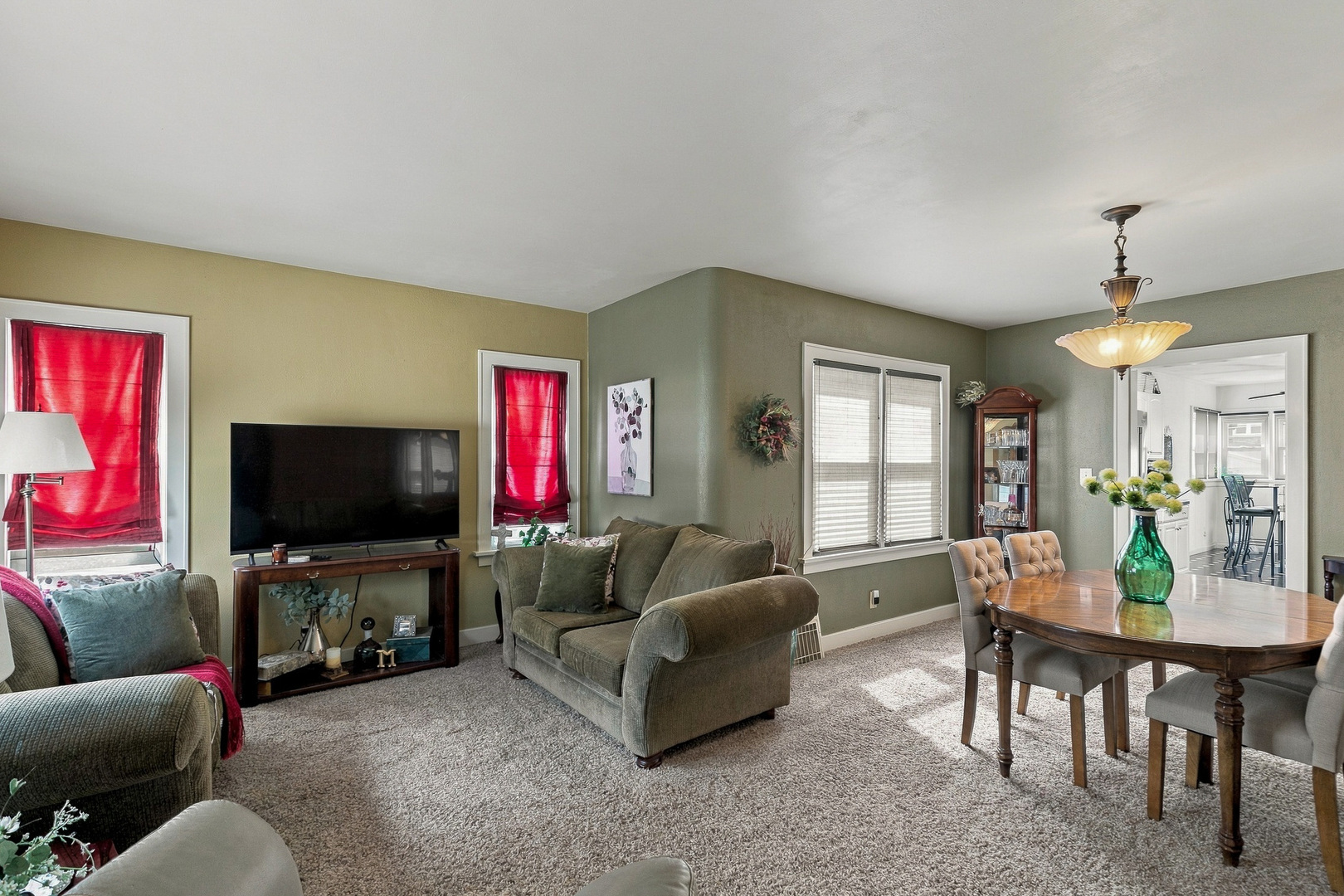 2349 30th Street Property Photo 3