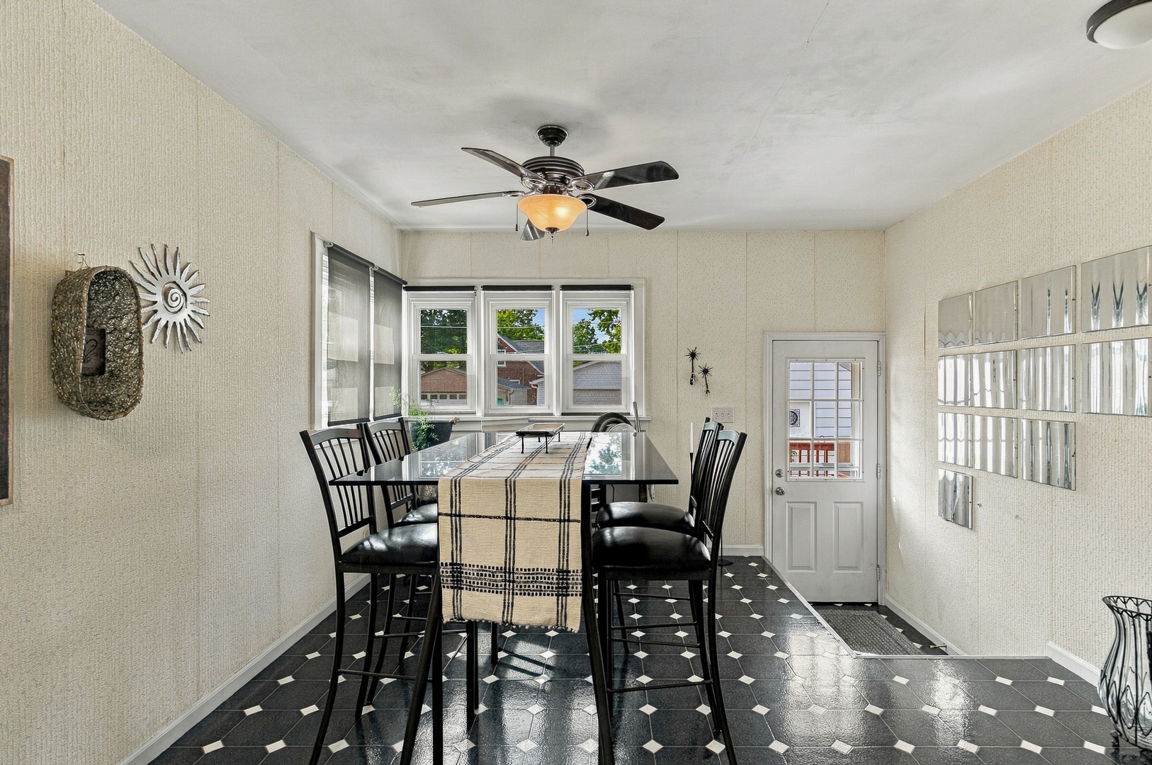 2349 30th Street Property Photo 14