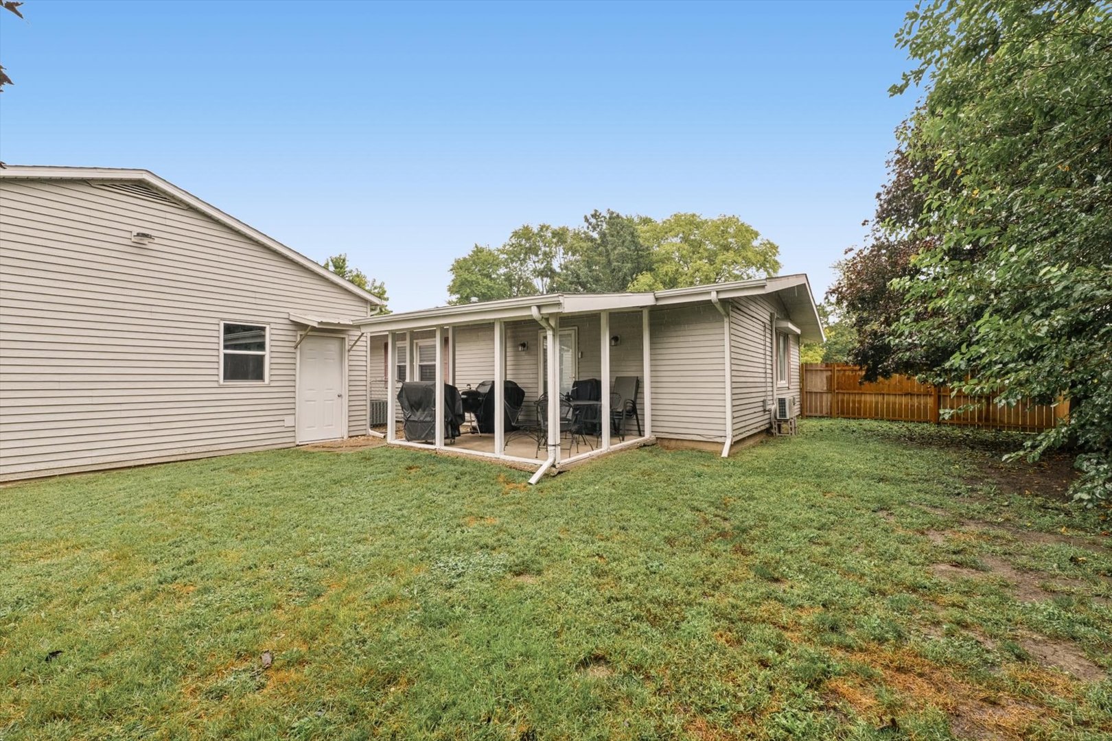 549 S Hinkley Street Property Photo 34