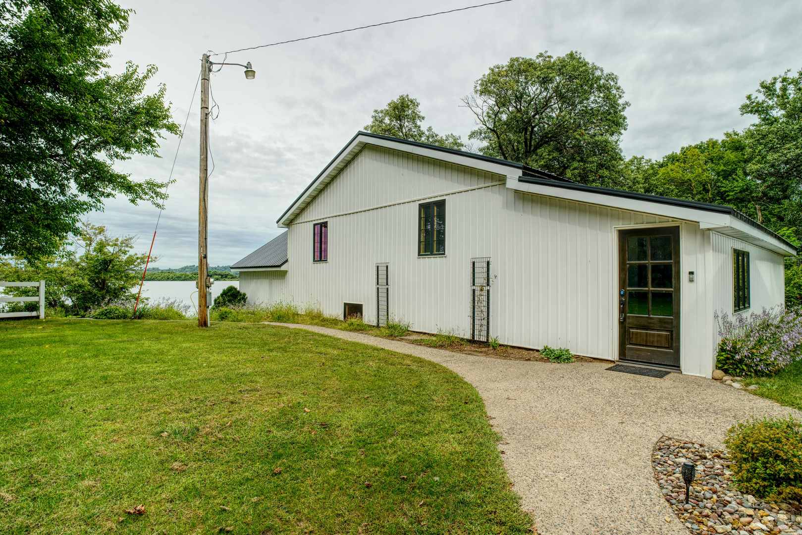 3272 Tammy Lane Property Photo 4