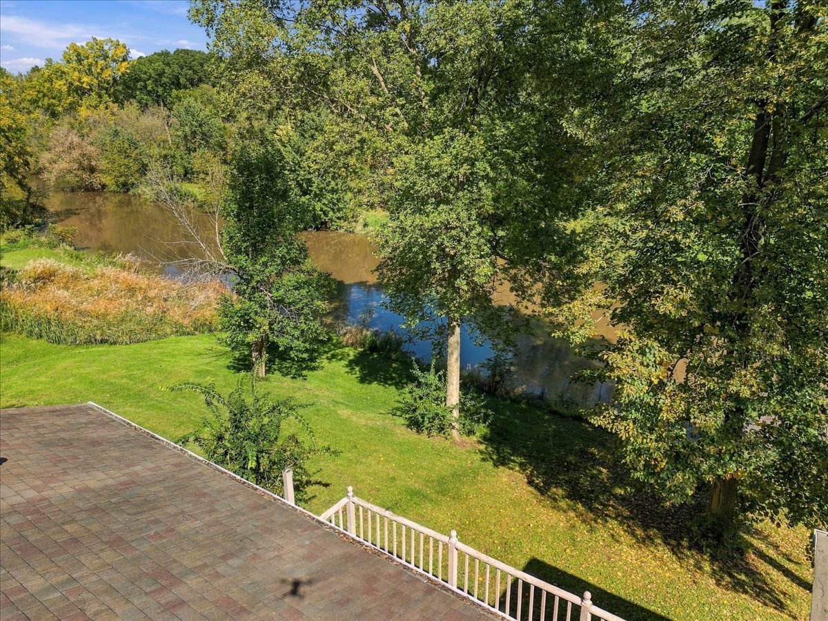 6121 Brooklyn Road Property Photo 4