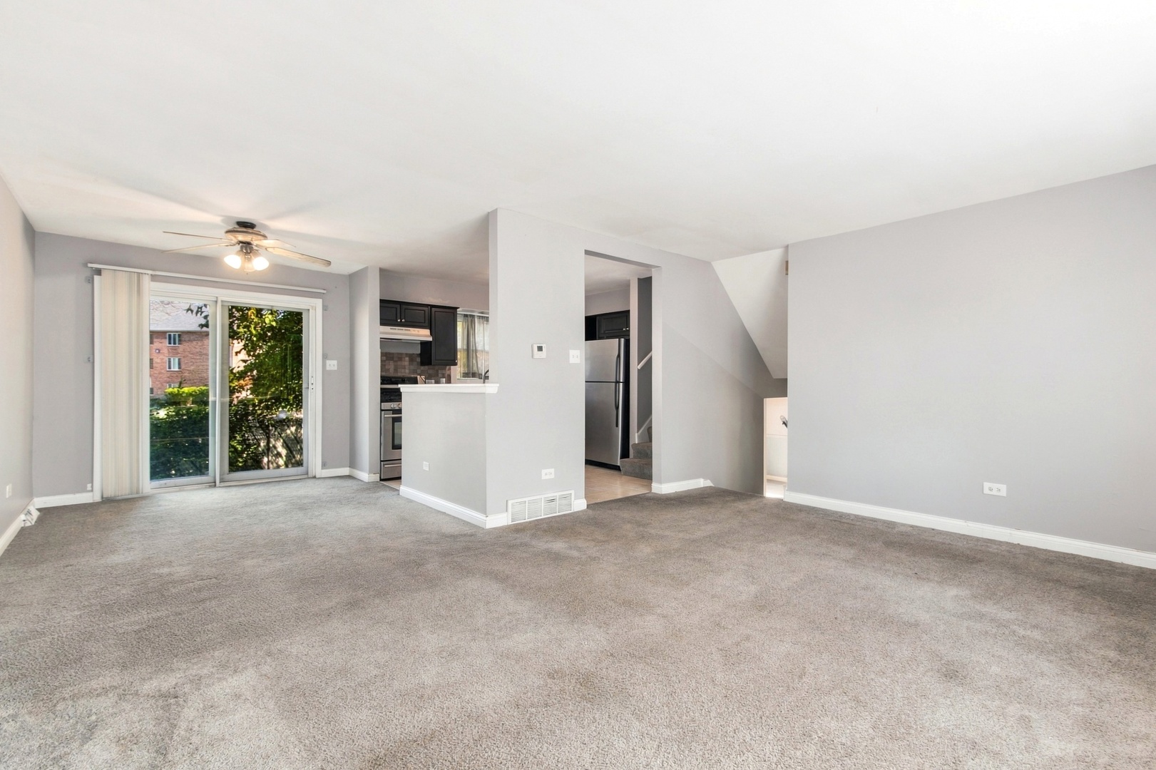 6606 102nd Place Property Photo 2